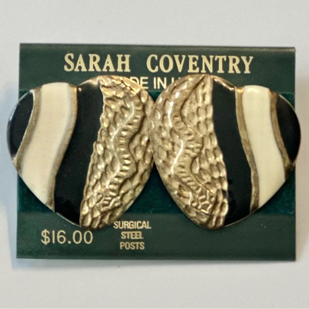 NWT Sarah Coventry Vintage Black White Enamel and Gold Tone Pierced Earrings